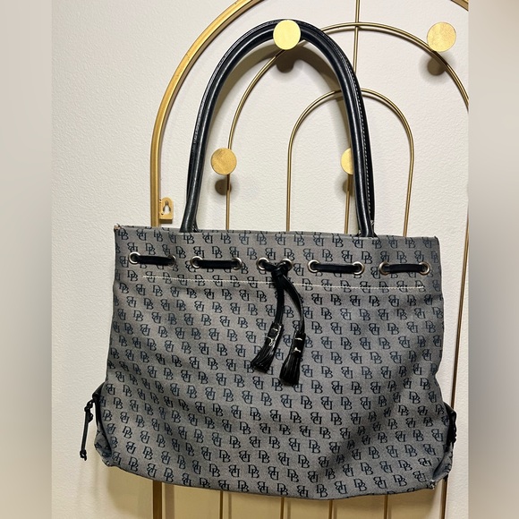 Dooney & Bourke Handbags - Vintage Dooney & Bourke Gray & Black Signature Canvas Tote